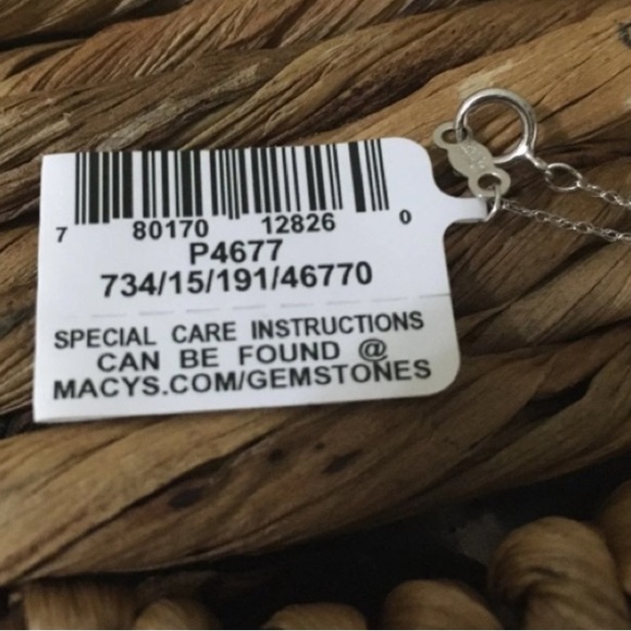 🆕 Macy’s Bridged Diamond 18” Necklace! 14K White Gold! 💥 - Picture 10 of 11